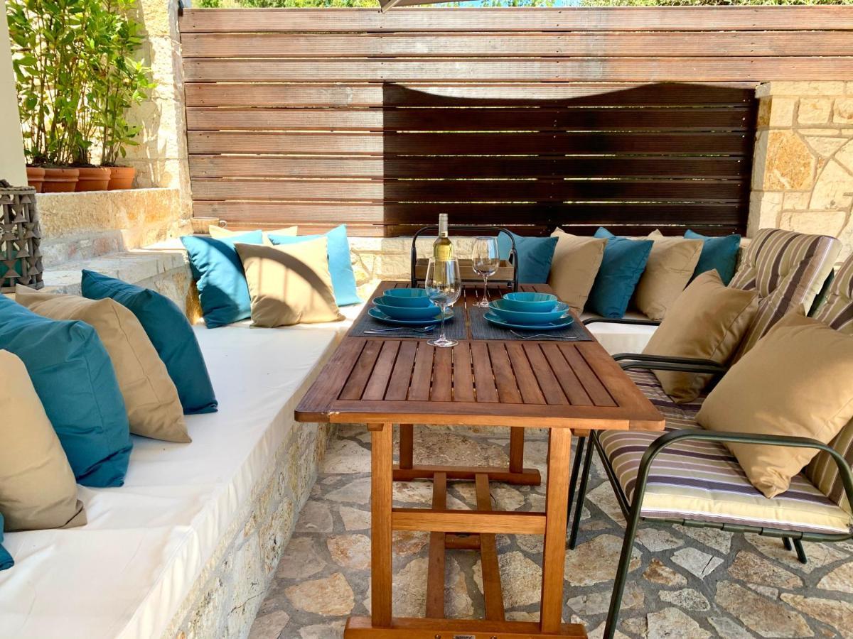 Villa Victoria Boutique Apartments Sívota Buitenkant foto