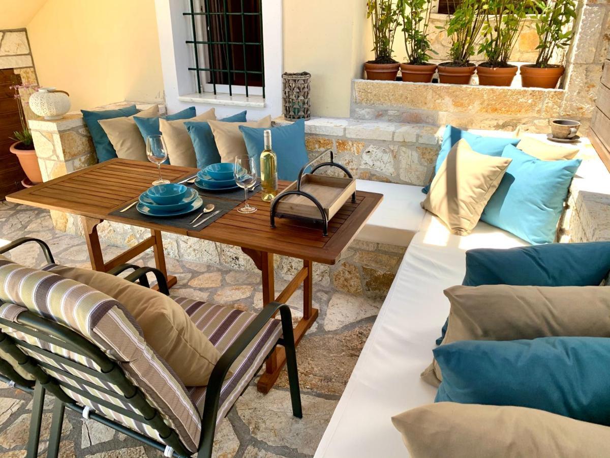Villa Victoria Boutique Apartments Sívota Buitenkant foto