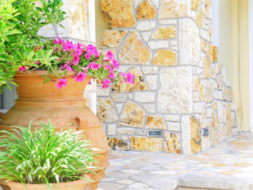 Villa Victoria Boutique Apartments Sívota Buitenkant foto